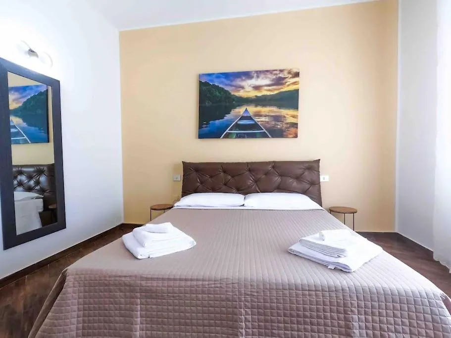 Appartamento Grazioso Con Parcheggio Privato 피아첸차